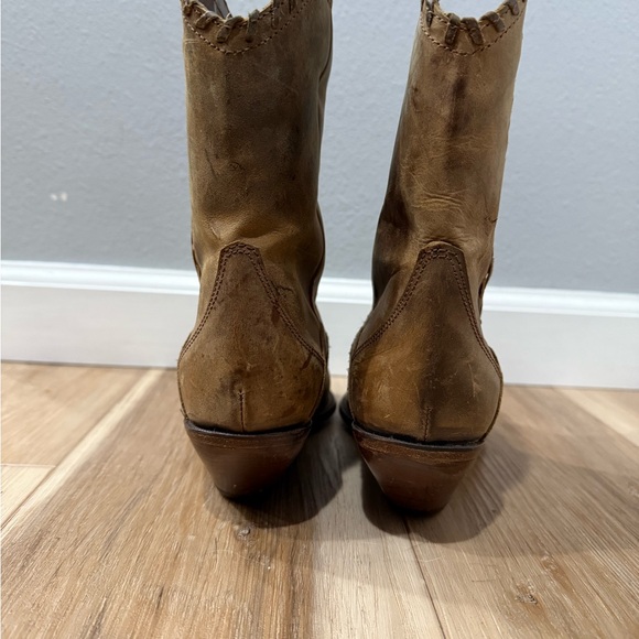 Zodiac boots - Picture 6 of 6